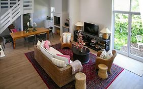 Ivy House - Super Spacious Spot- Somerset West